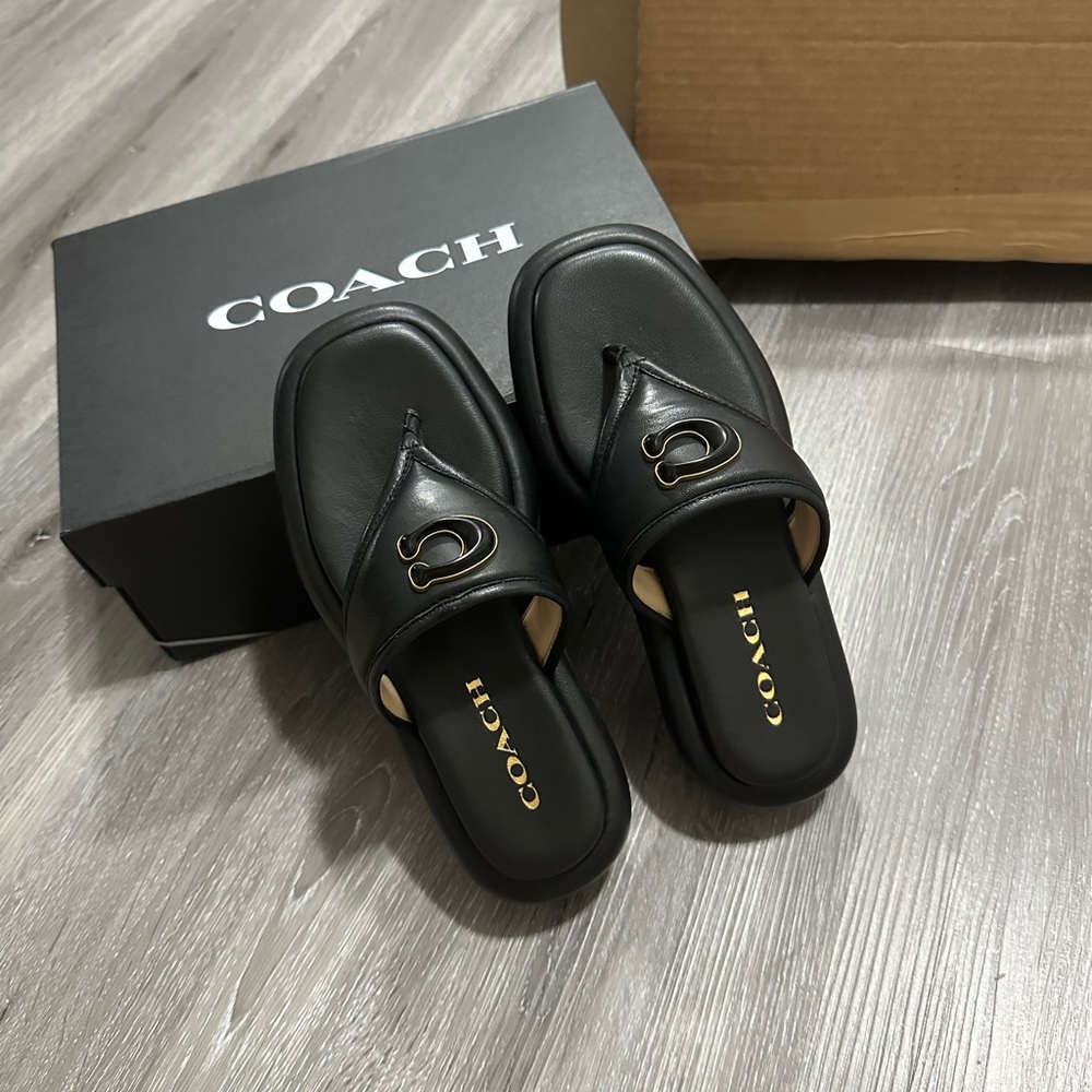 Coach sandals - Picture 3 of 4